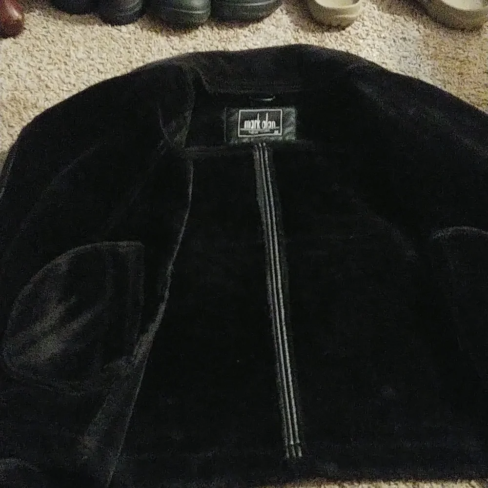 Mark Alan New York Shearling - Picture 7 of 16